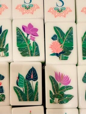 Oh My Mahjong Palm Royale tiles